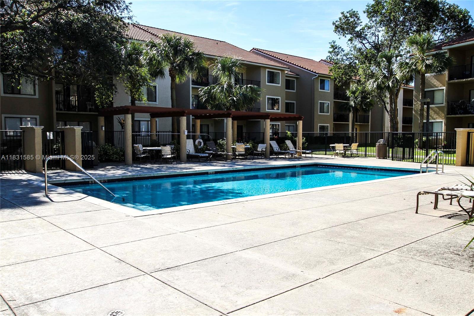 VISCONTI CONDO - Residential Lease