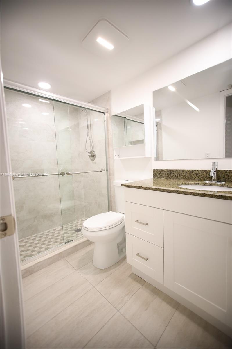 VISCONTI CONDO - Residential Lease