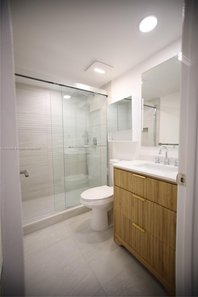 VISCONTI CONDO - Residential Lease