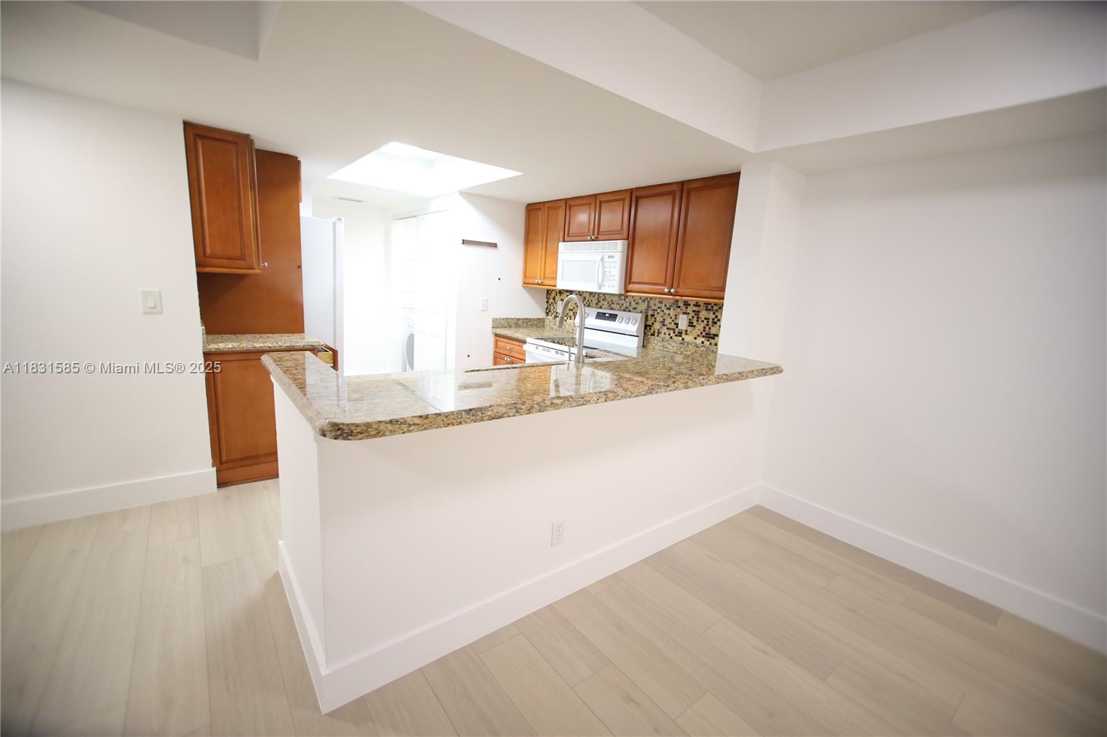 VISCONTI CONDO - Residential Lease