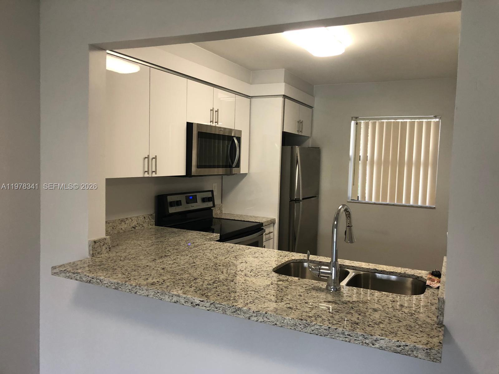 3400 Foxcroft Rd 104