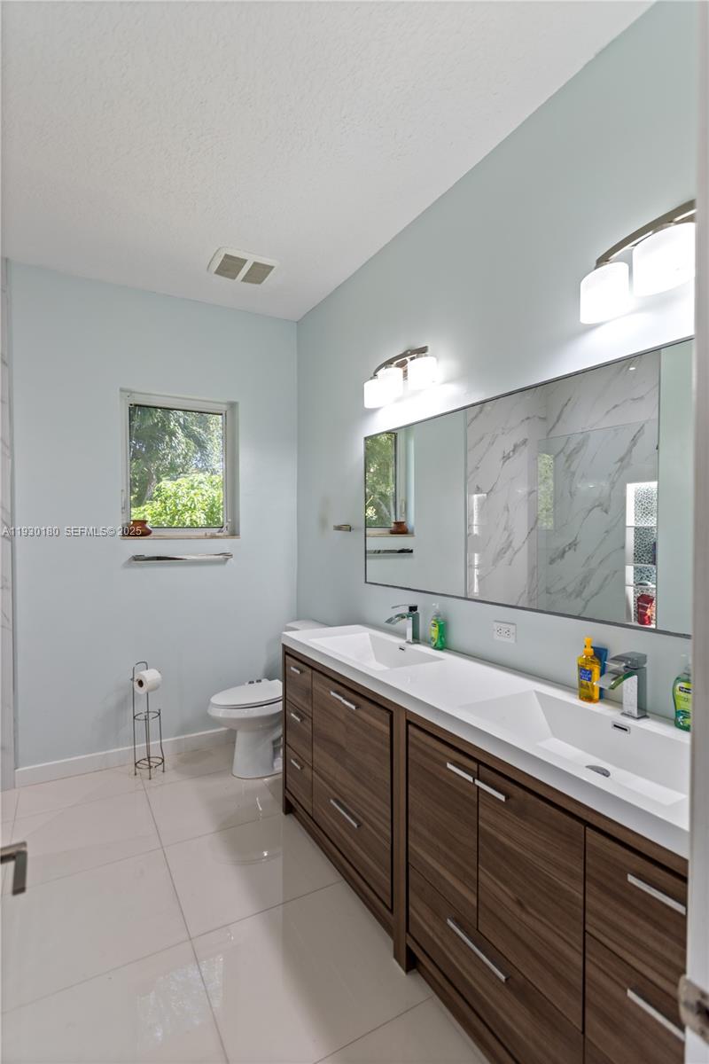 DANIA HEIGHTS - Residential