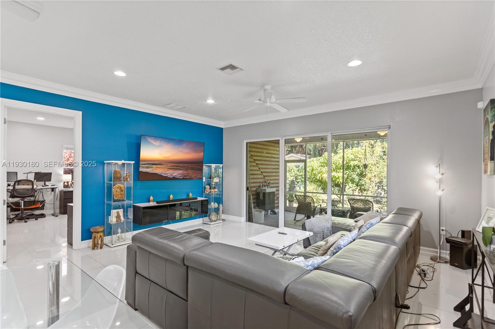 DANIA HEIGHTS - Residential