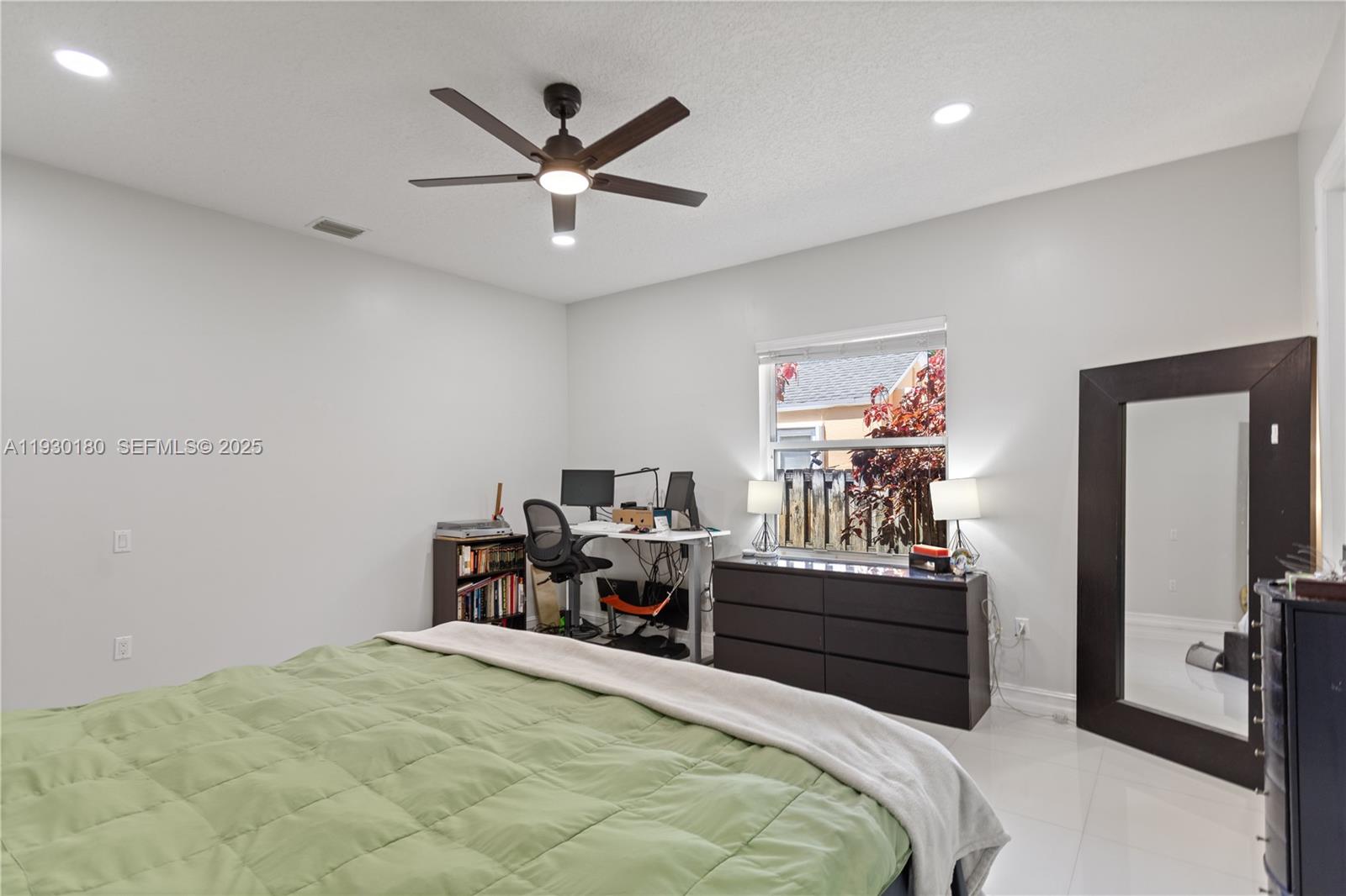 DANIA HEIGHTS - Residential