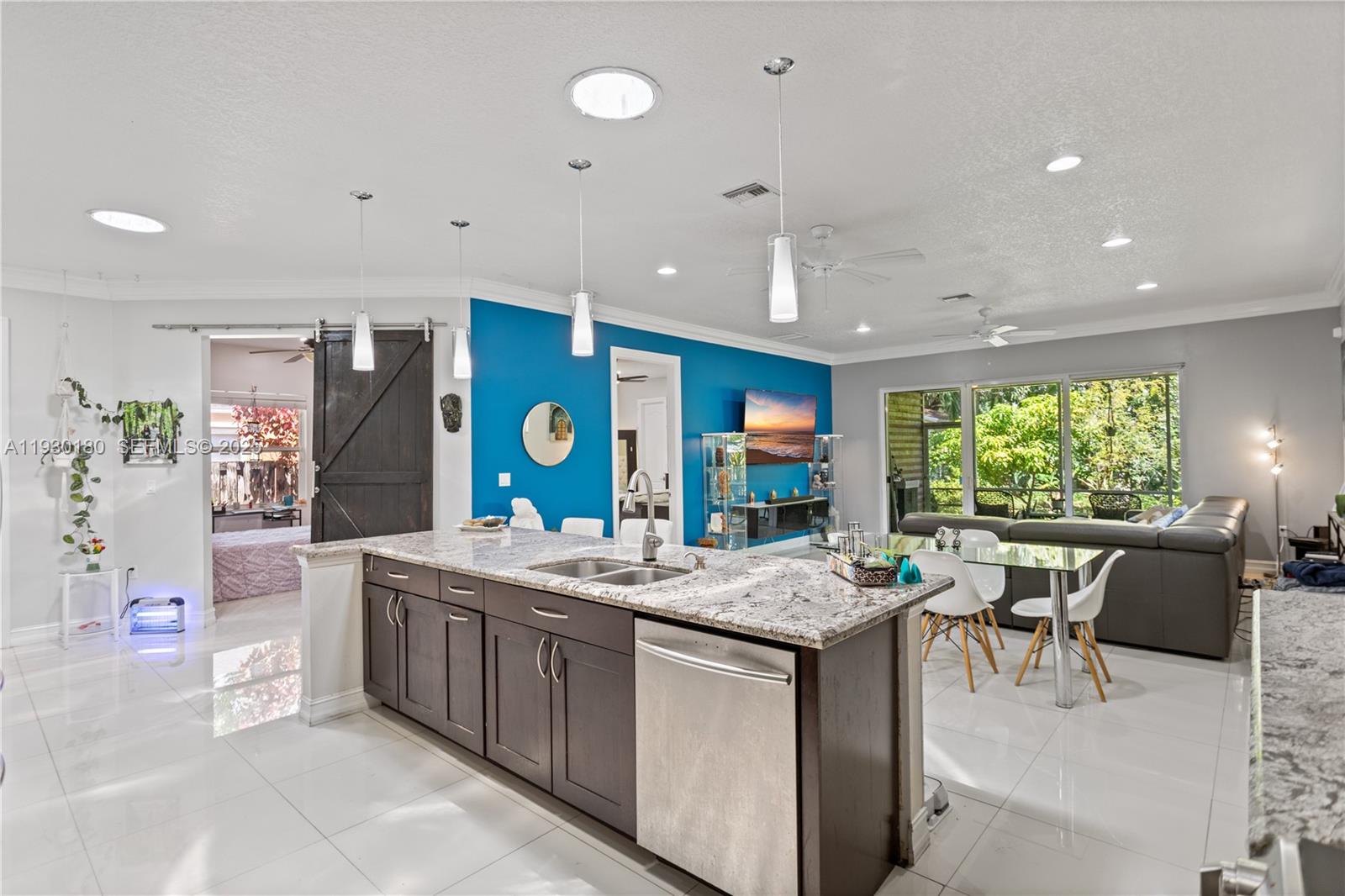 DANIA HEIGHTS - Residential