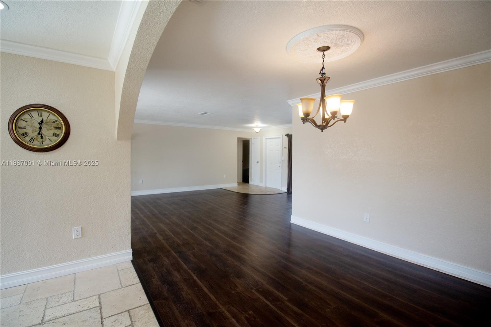 KNOLLS 1ST SECTION - Residential