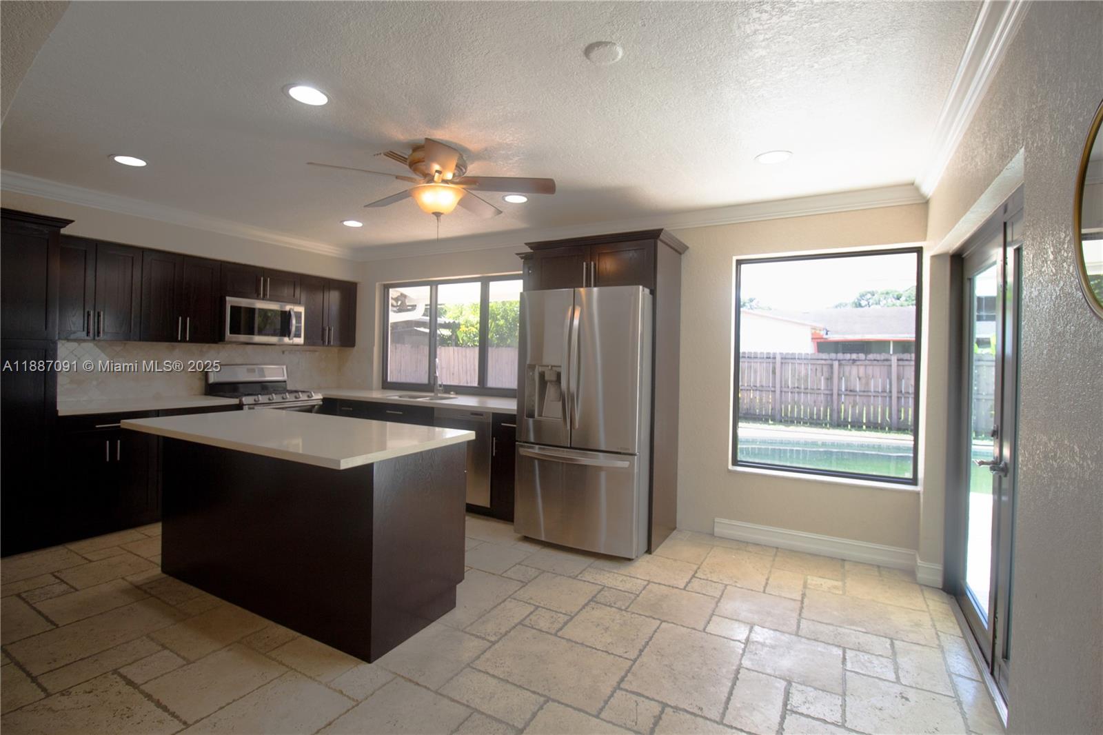 KNOLLS 1ST SECTION - Residential