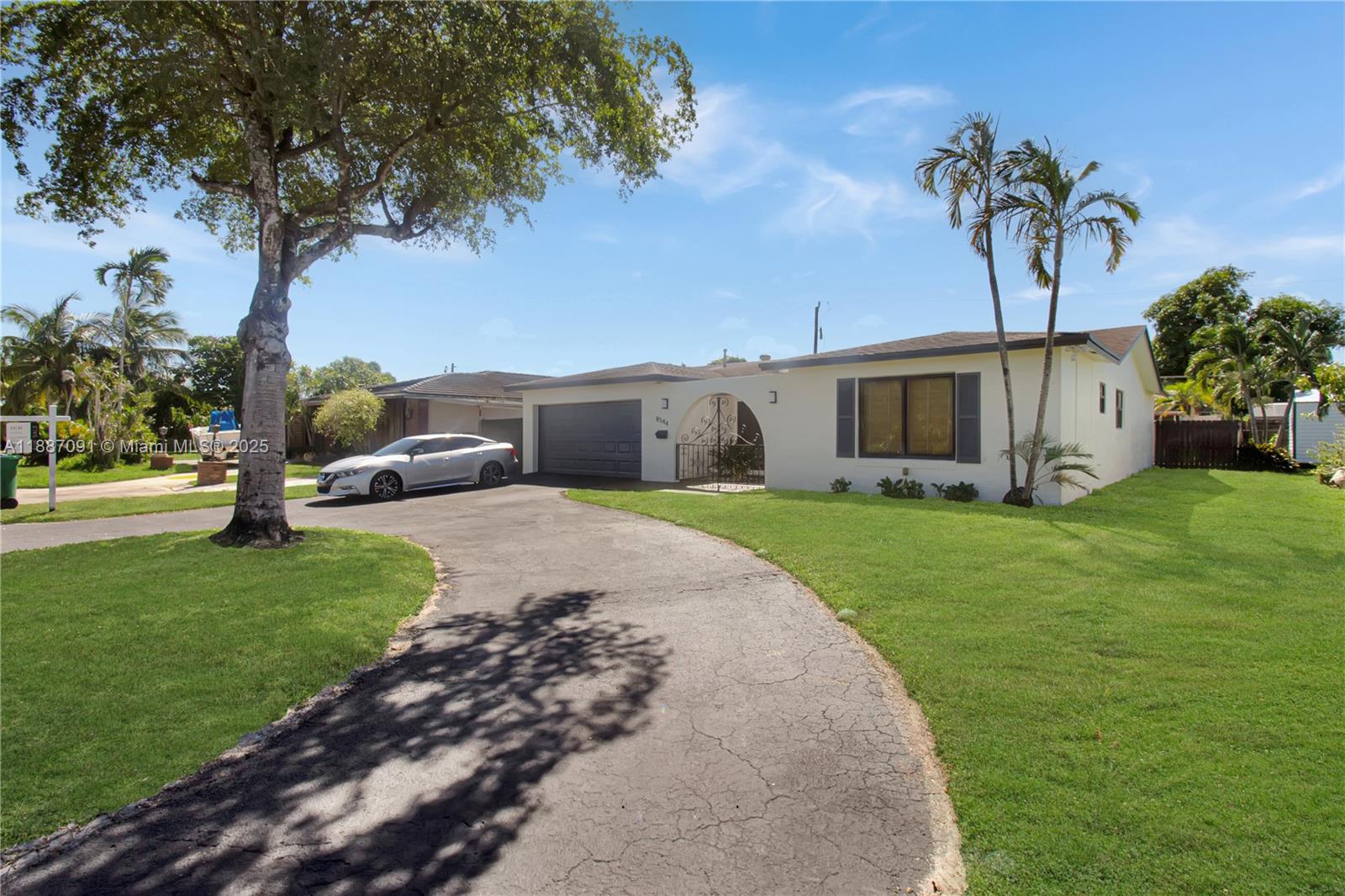 KNOLLS 1ST SECTION - Residential