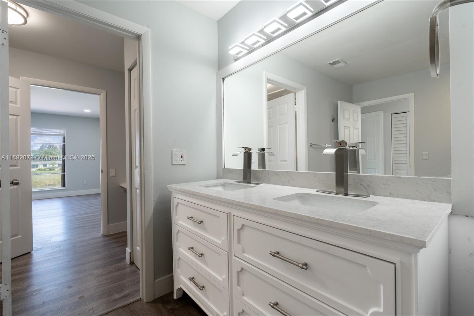 SNAPPER VILLAGE CONDO PHA - Residential Lease