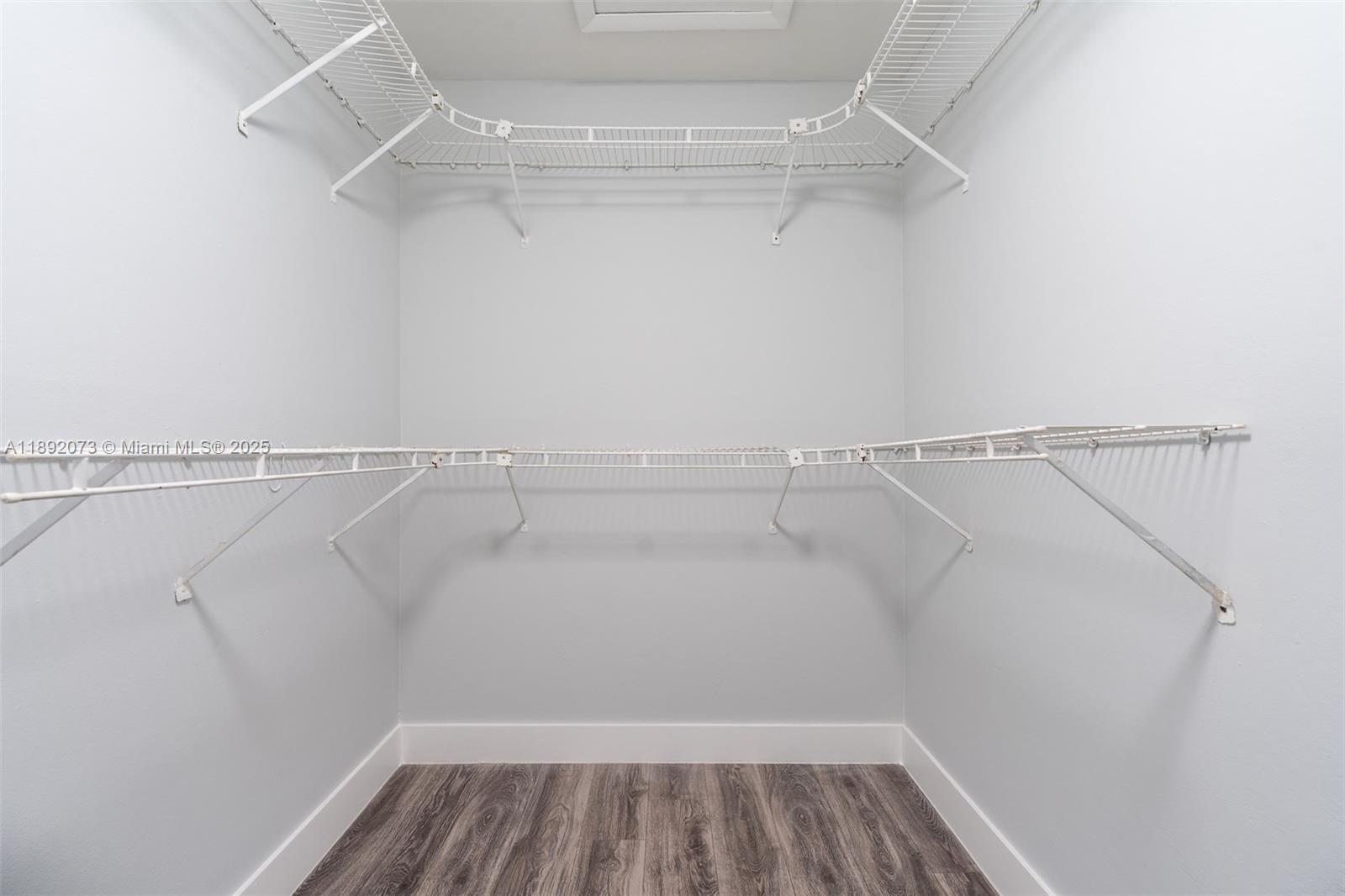 SNAPPER VILLAGE CONDO PHA - Residential Lease