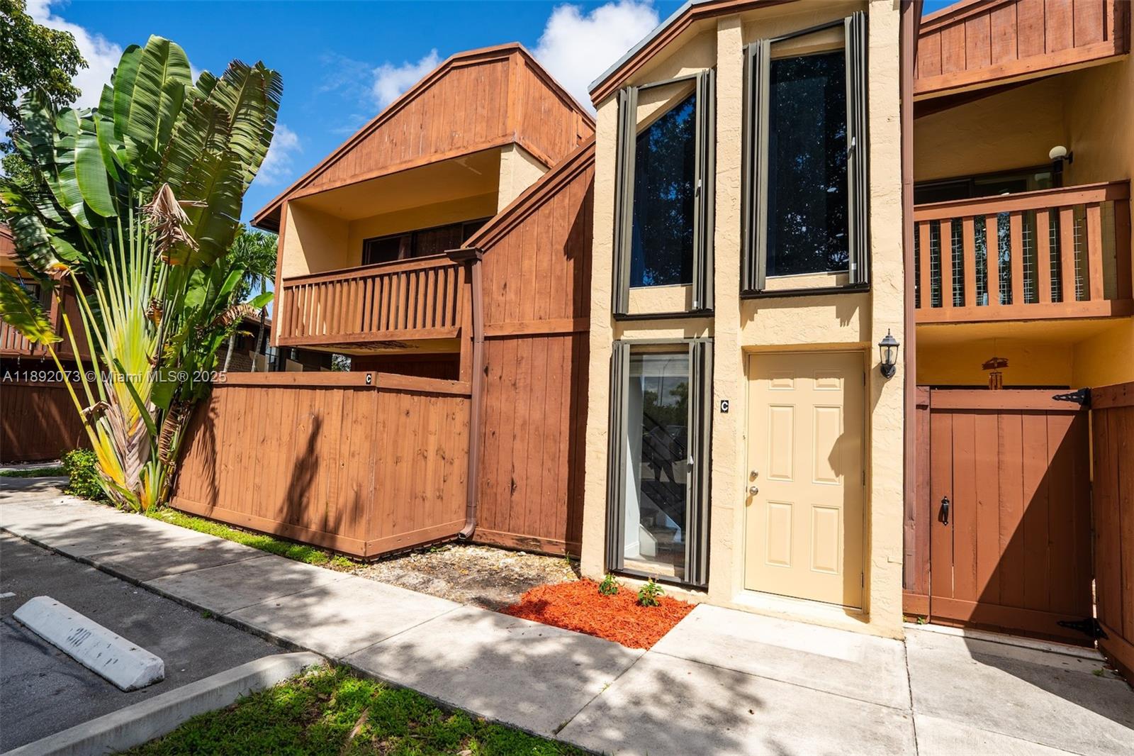 SNAPPER VILLAGE CONDO PHA - Residential Lease