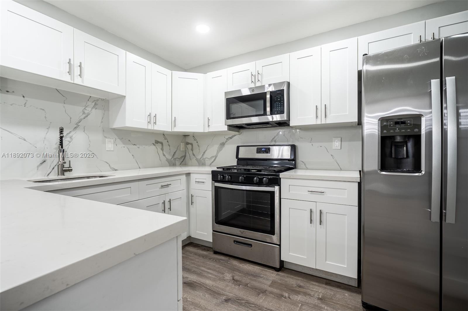 SNAPPER VILLAGE CONDO PHA - Residential Lease