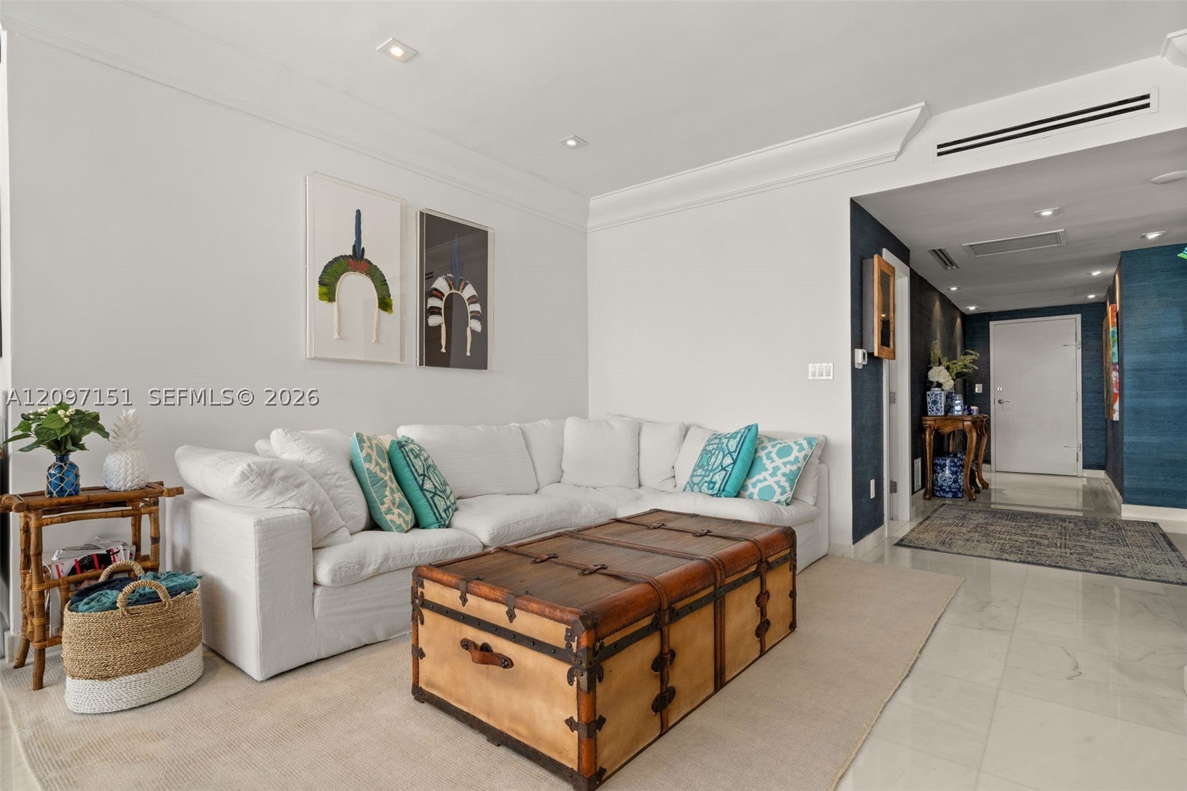 4925 Collins Ave 4A