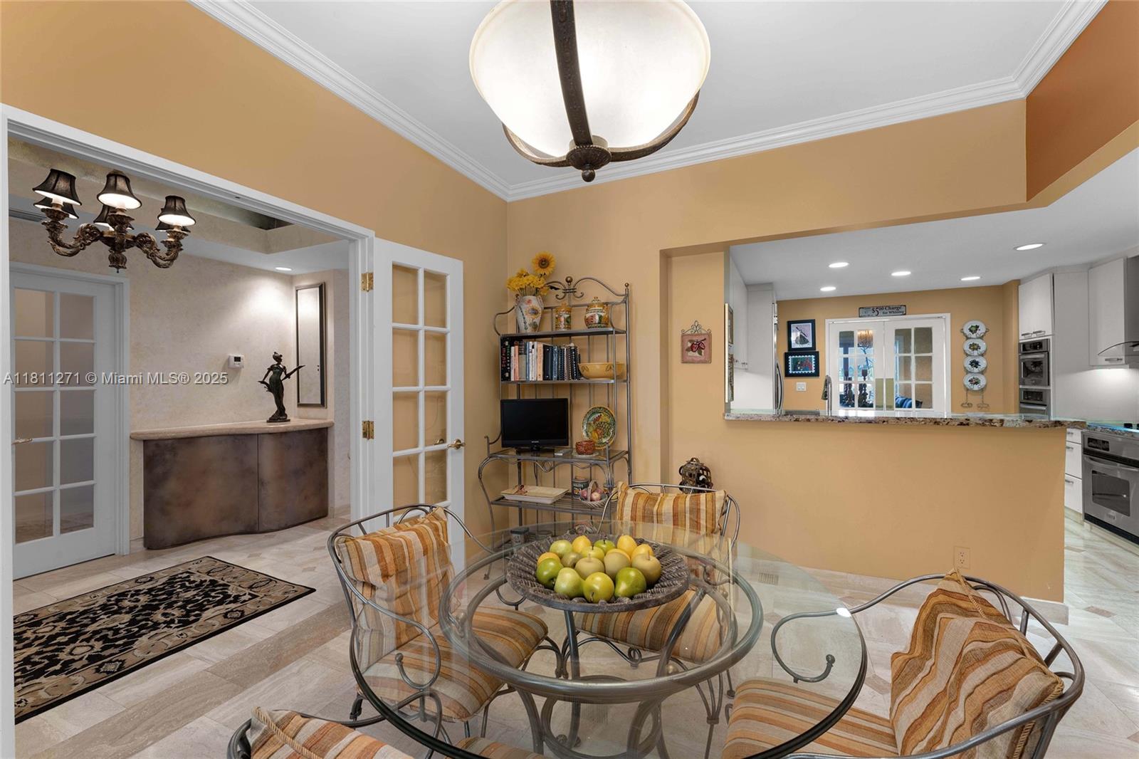 FISHER ISLAND - Residential