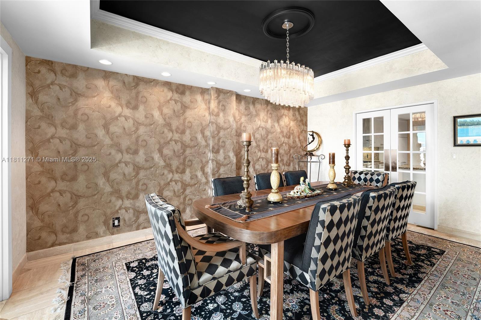 FISHER ISLAND - Residential