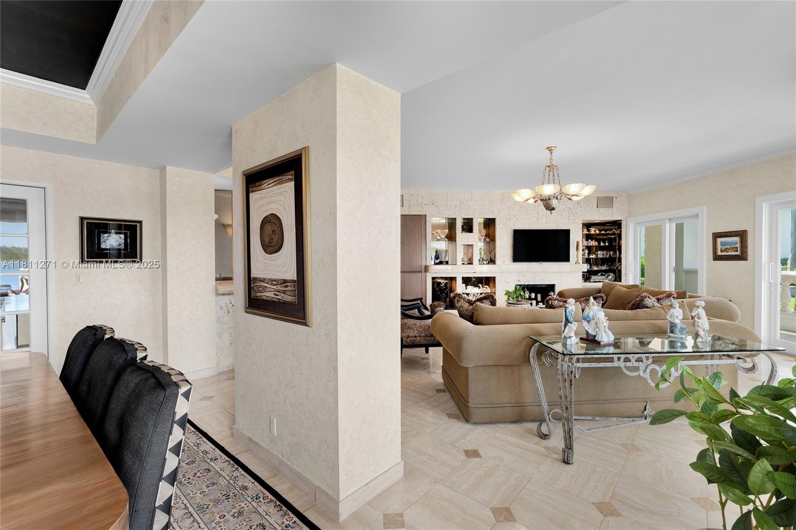 FISHER ISLAND - Residential