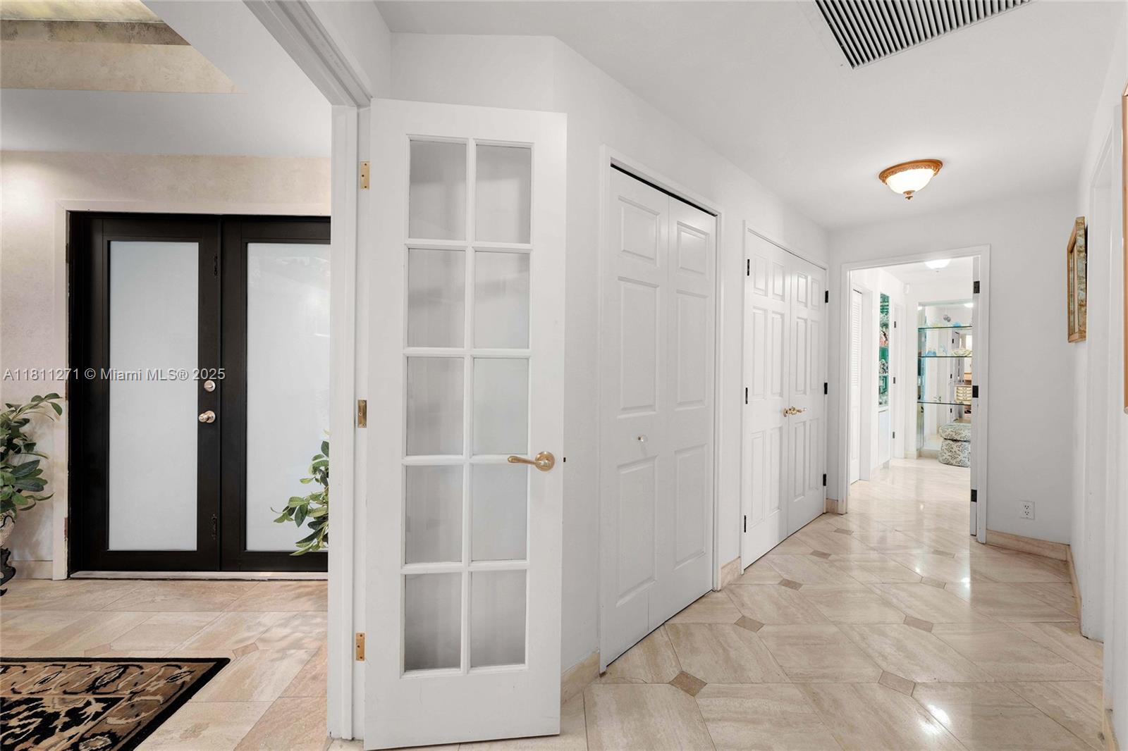 FISHER ISLAND - Residential