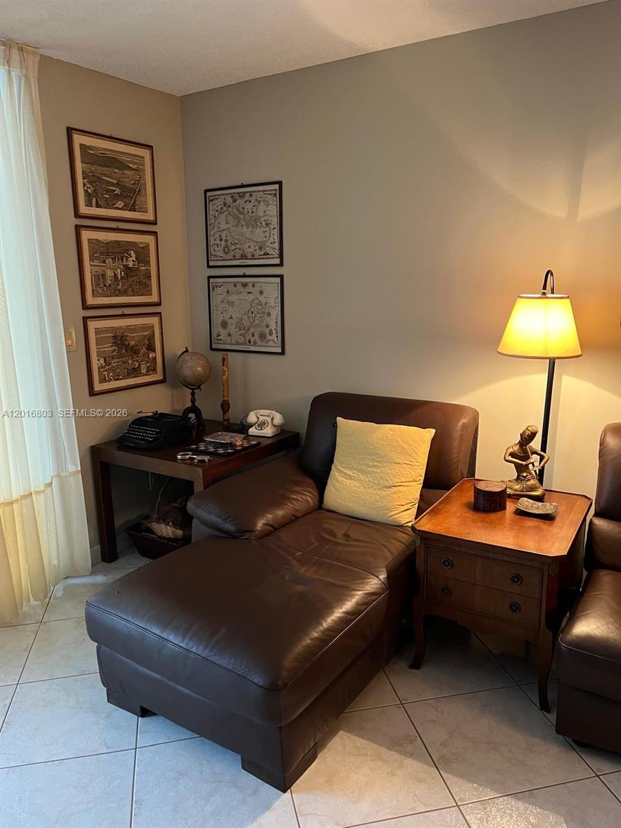 CAMBRIDGE TOWERS CONDO - Residential
