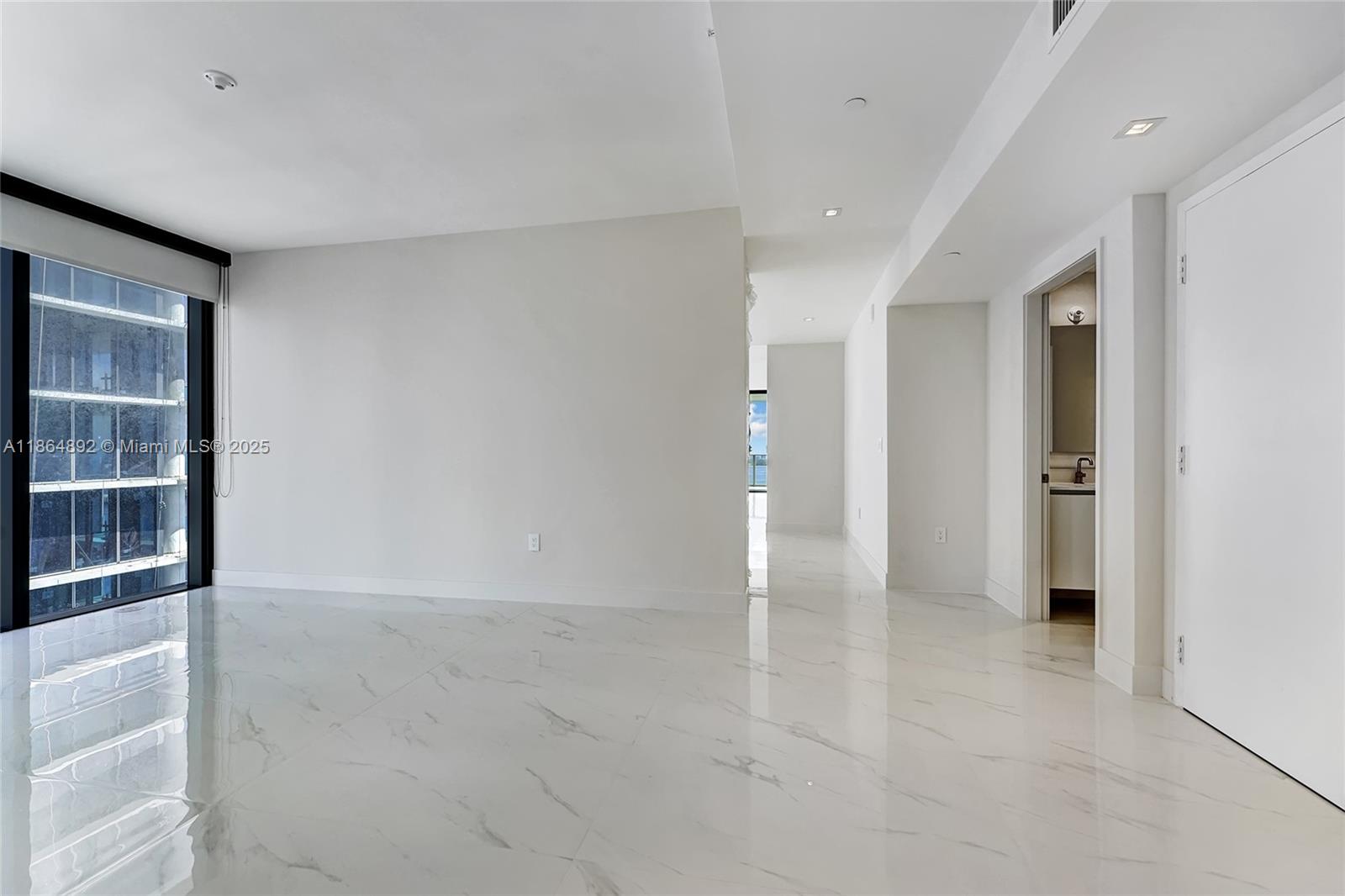 ARIA RESERVE MIAMI - Residential