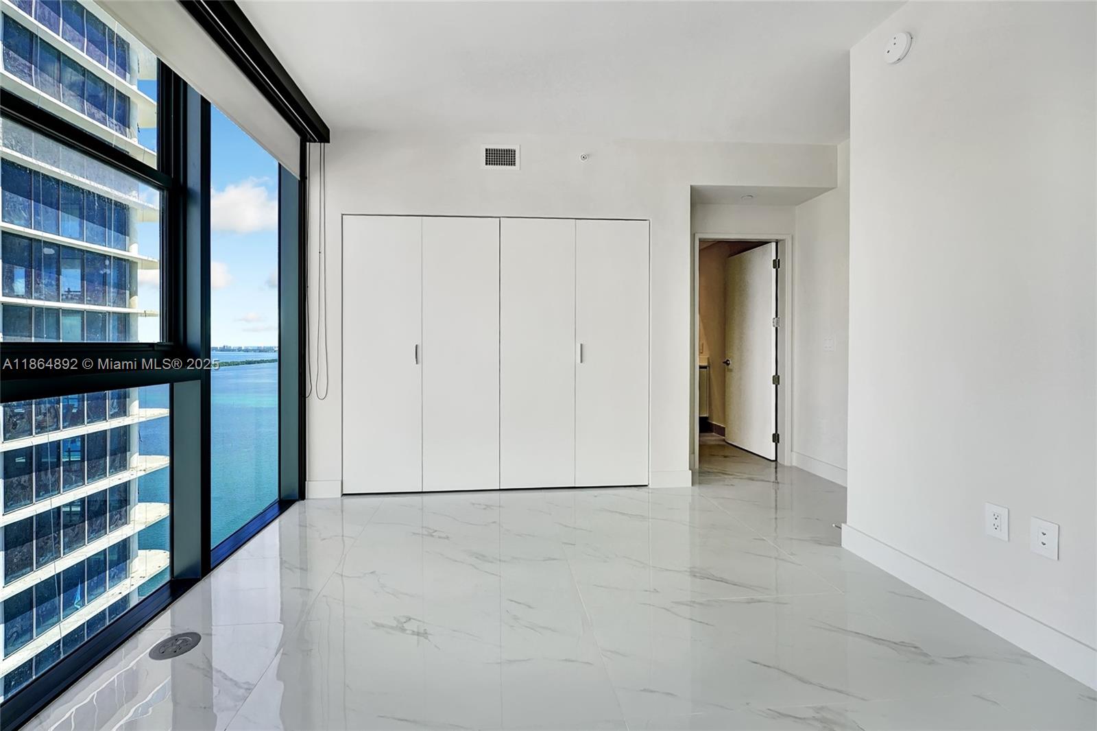 ARIA RESERVE MIAMI - Residential