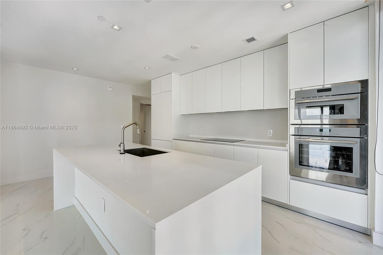 ARIA RESERVE MIAMI - Residential