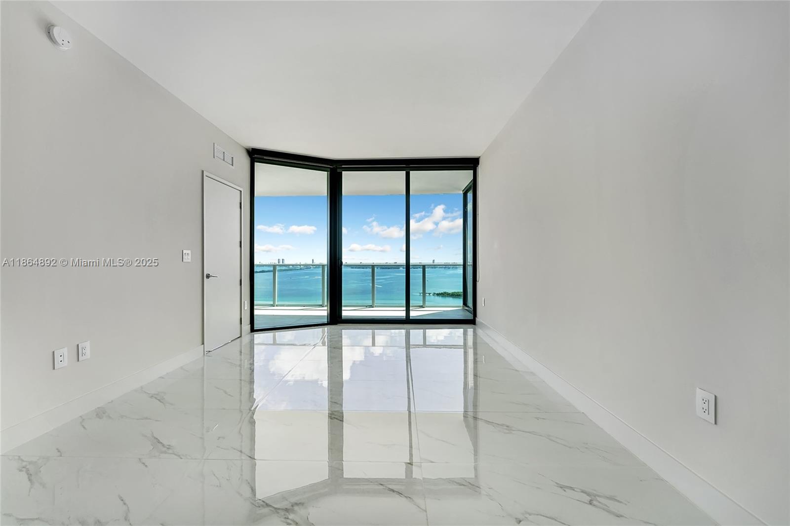 ARIA RESERVE MIAMI - Residential