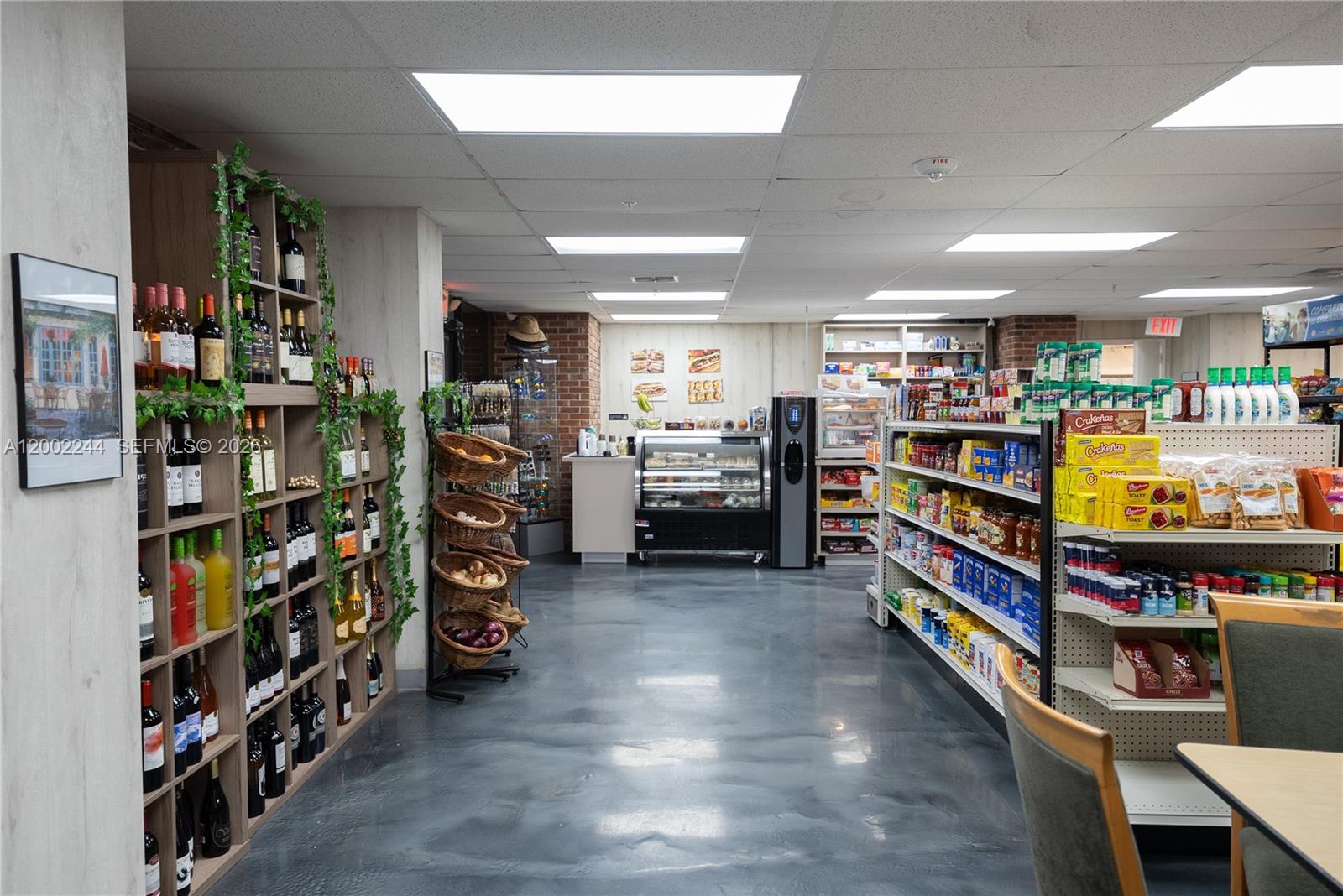 MAISON GRANDE CONDO - Residential