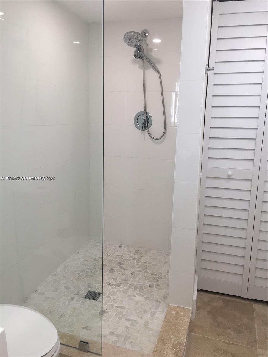 OCEAN HARBOUR CONDOMINIUM - Residential Lease