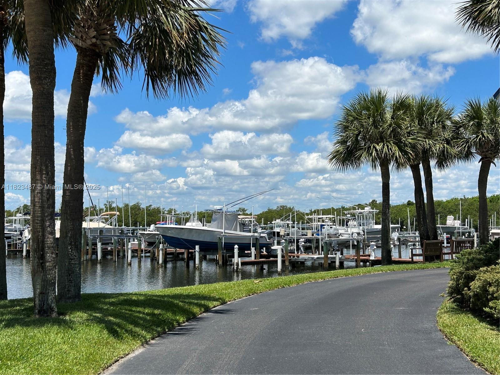 OCEAN HARBOUR CONDOMINIUM - Residential Lease