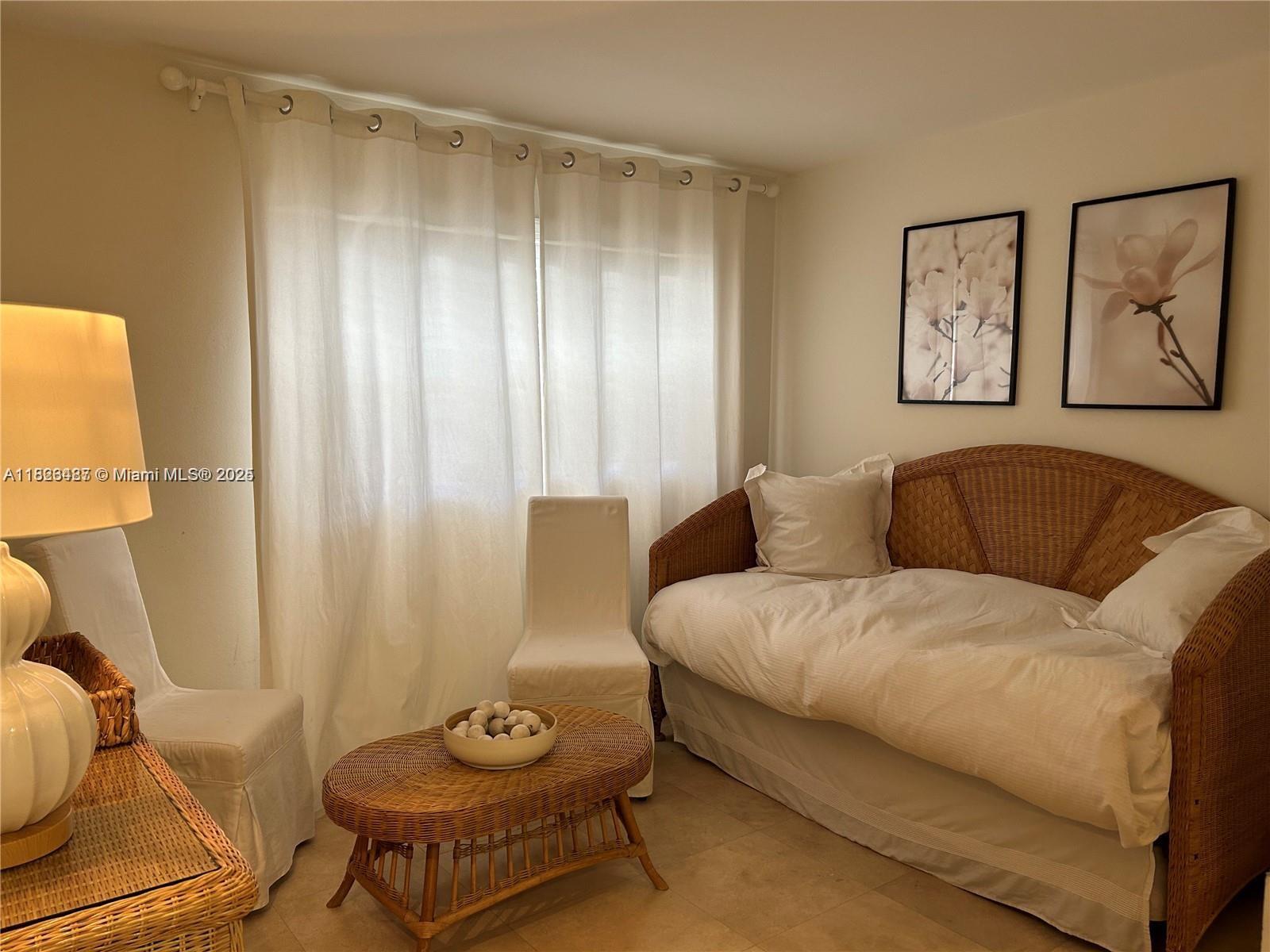 OCEAN HARBOUR CONDOMINIUM - Residential Lease