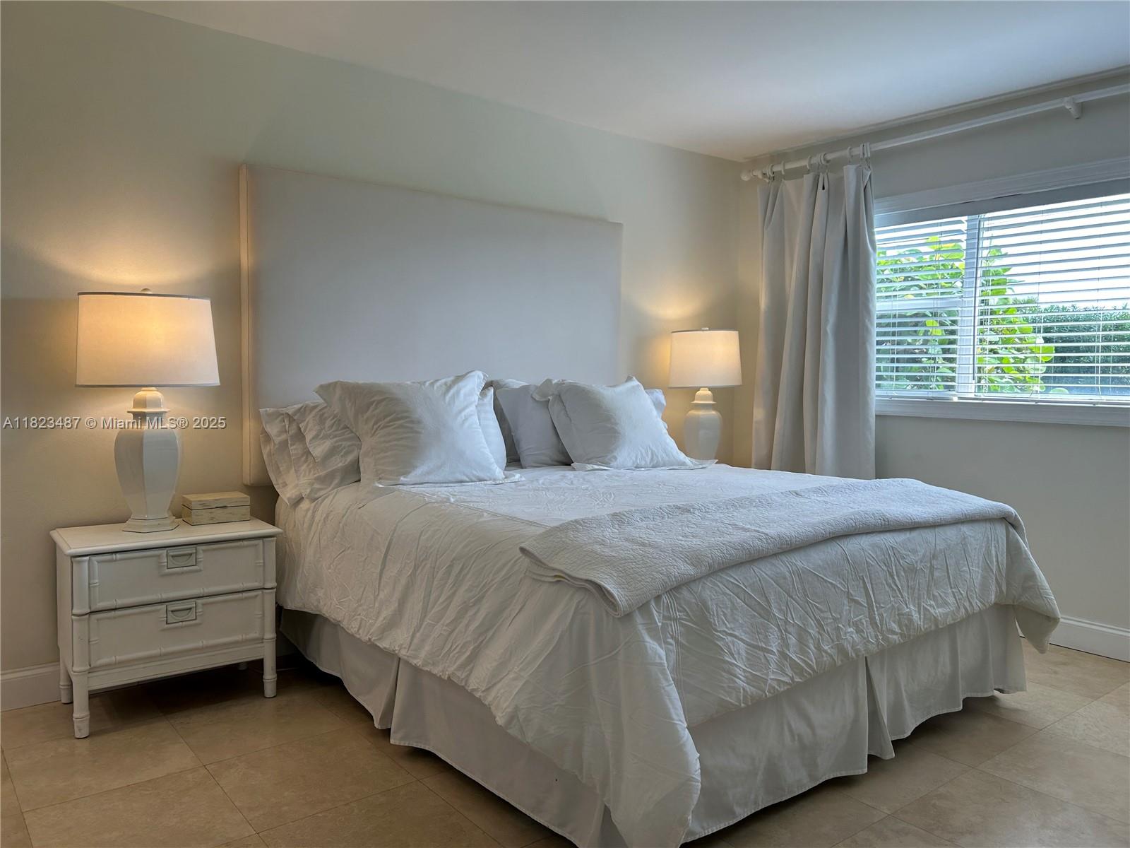 OCEAN HARBOUR CONDOMINIUM - Residential Lease