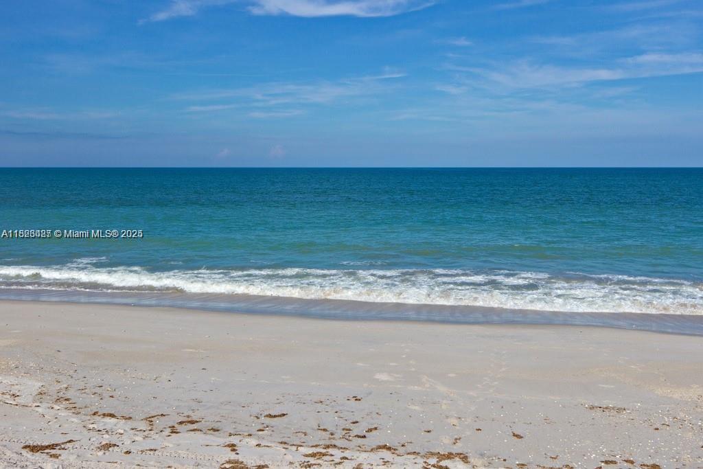 OCEAN HARBOUR CONDOMINIUM - Residential Lease