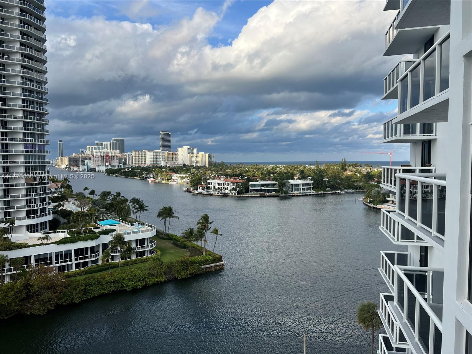 Rental Property at 20515 E Country Club Dr 1041, Aventura, Miami-Dade County, Florida - Bedrooms: 2 
Bathrooms: 2  - $2,400 MO.