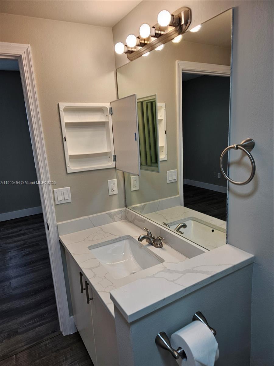 EL-AD POINCIANA CONDO - Residential Lease