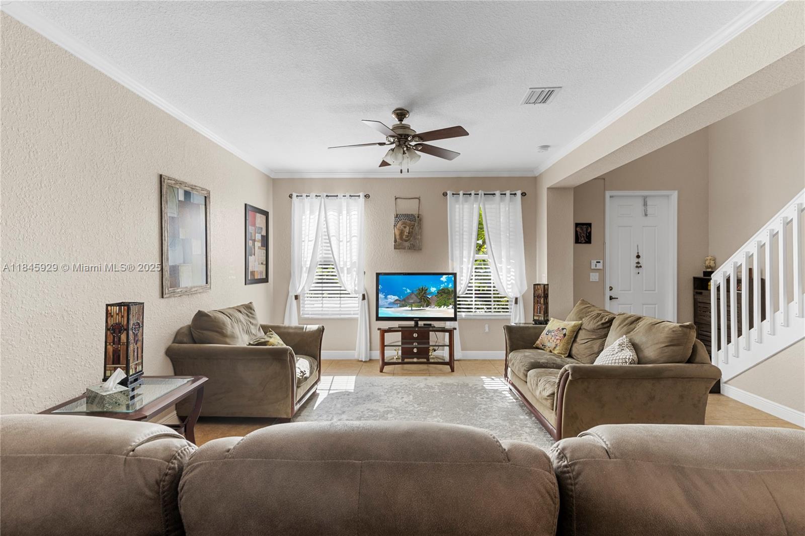 1112 SW 146th Ter, Pembroke Pines, FL, 33027/$539,900 4 1112 SW 146th Ter