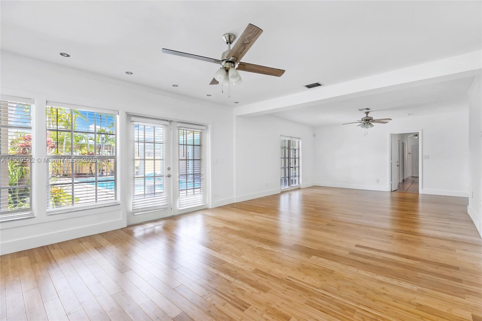 GREEN BRIAR ACRES 2ND ADD - Residential Lease