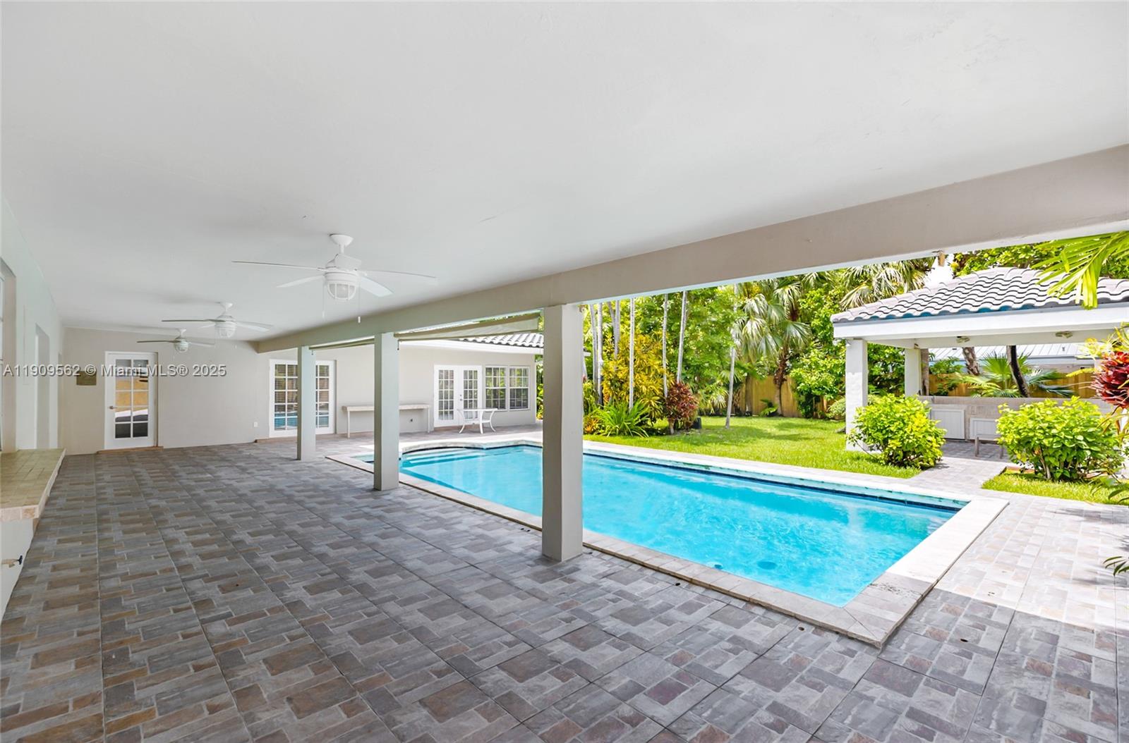 GREEN BRIAR ACRES 2ND ADD - Residential Lease