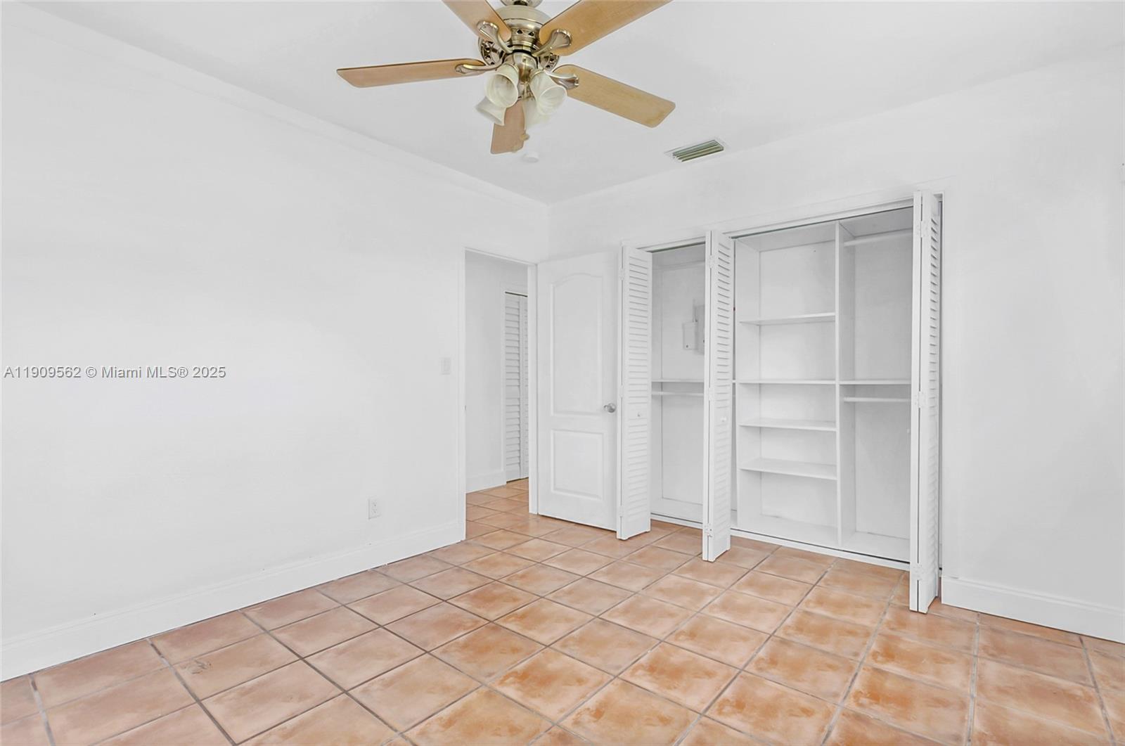 GREEN BRIAR ACRES 2ND ADD - Residential Lease