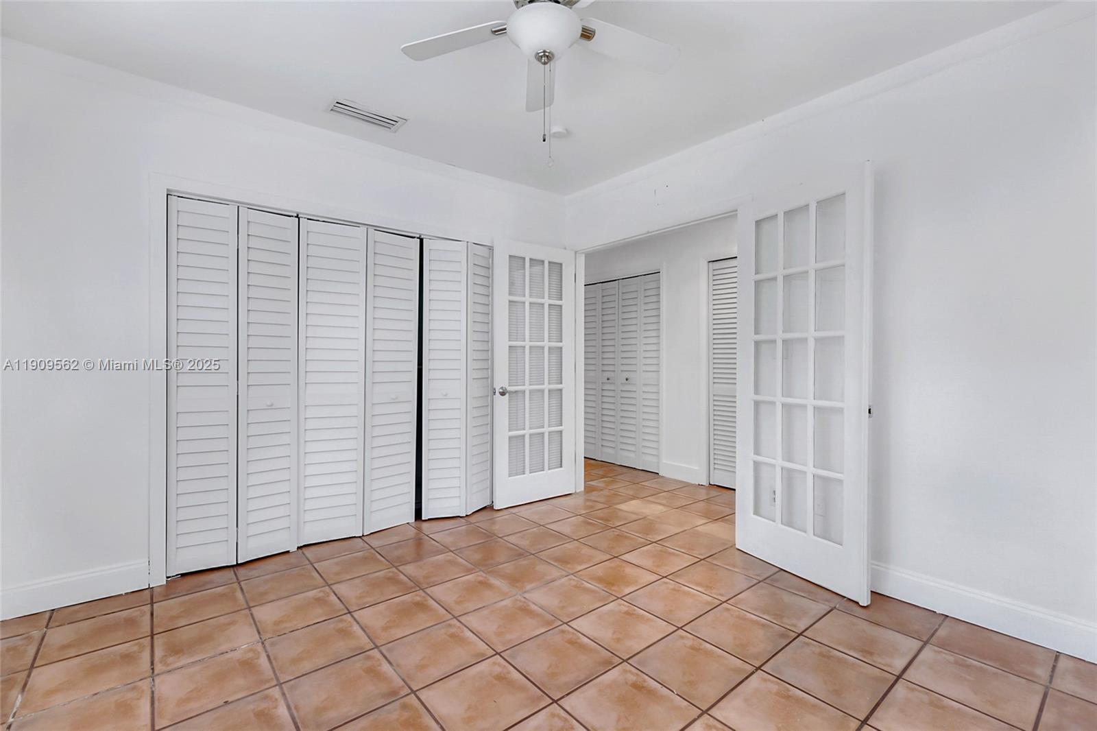 GREEN BRIAR ACRES 2ND ADD - Residential Lease