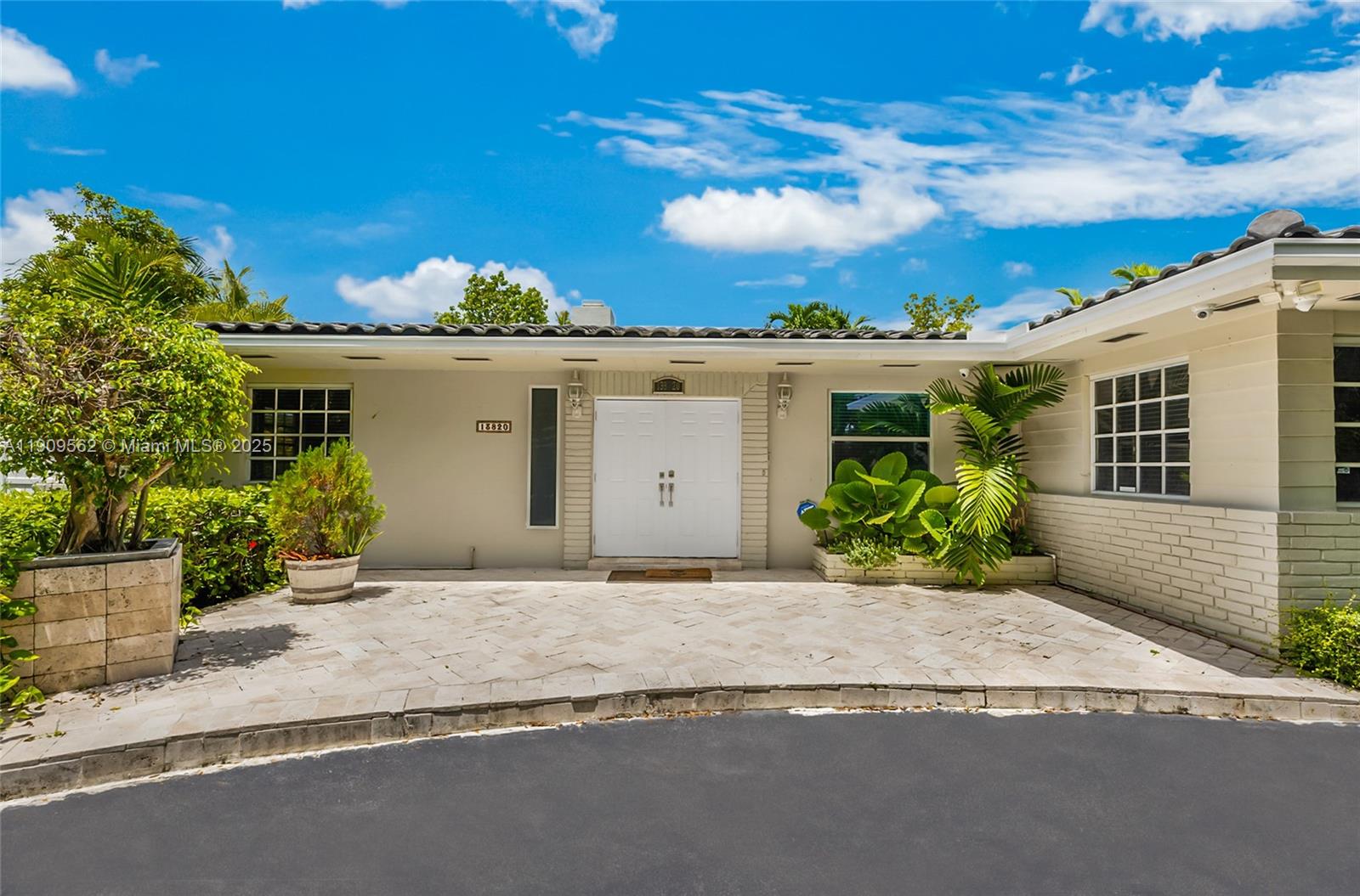 GREEN BRIAR ACRES 2ND ADD - Residential Lease