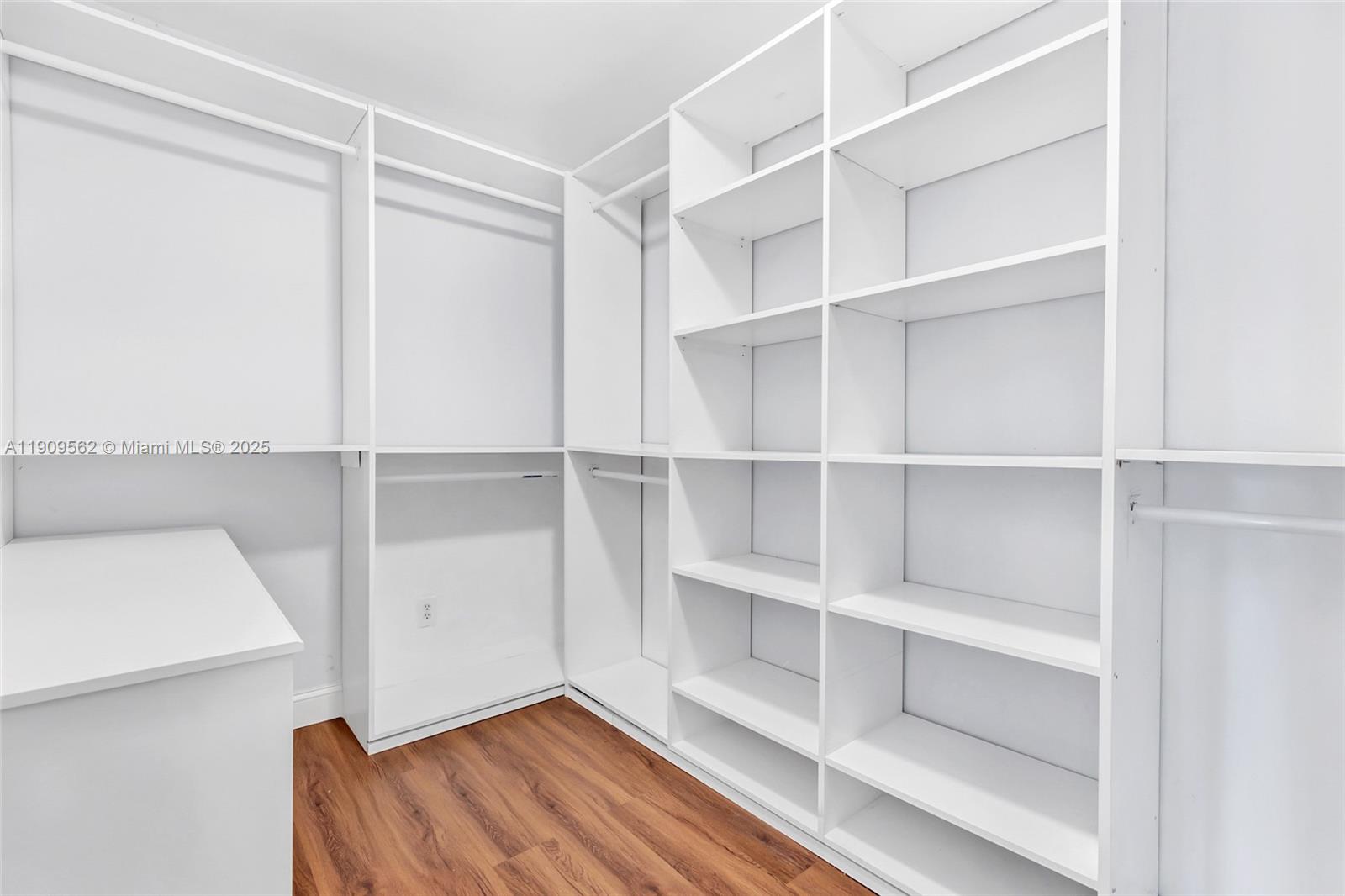 GREEN BRIAR ACRES 2ND ADD - Residential Lease