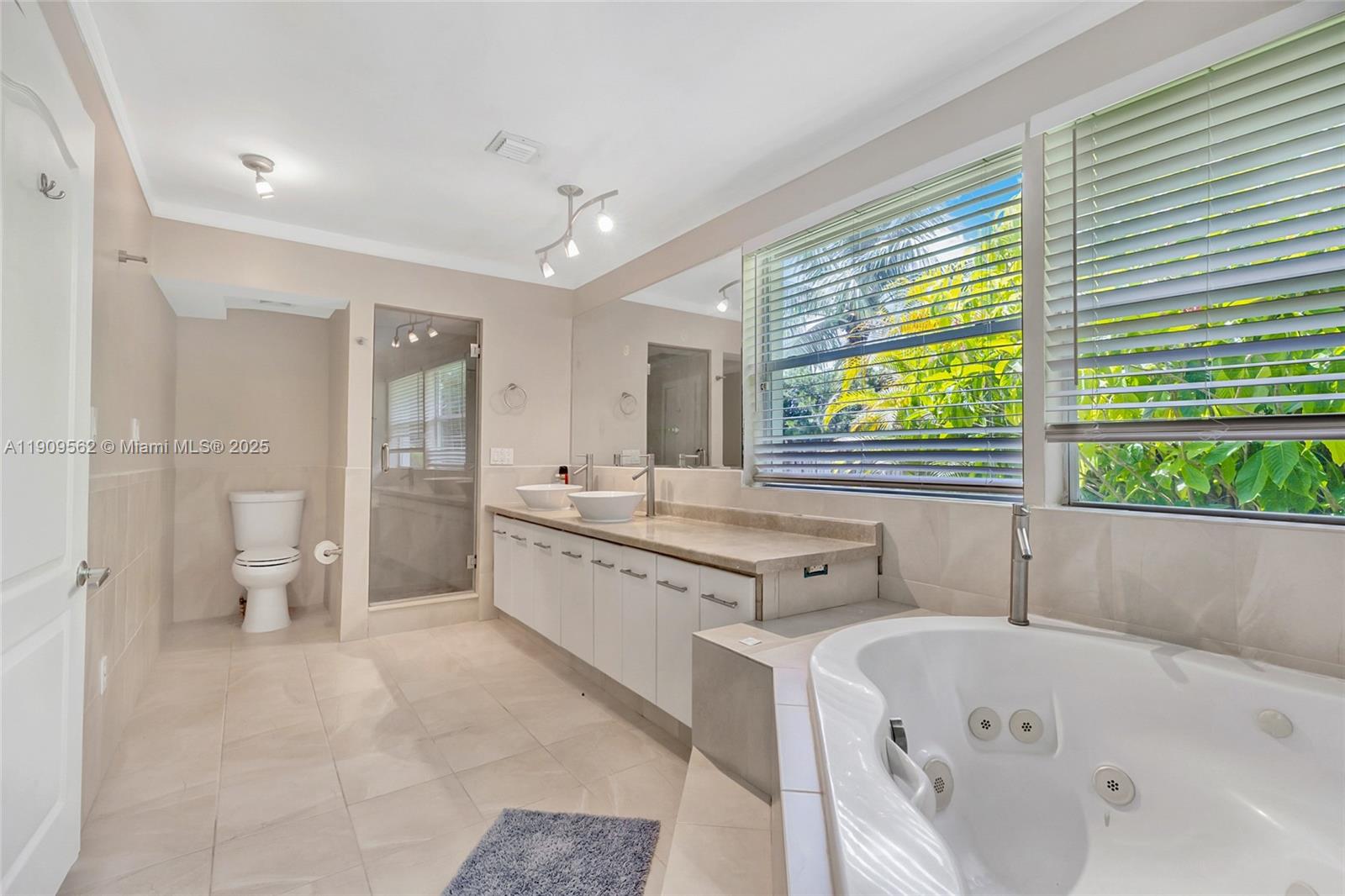 GREEN BRIAR ACRES 2ND ADD - Residential Lease