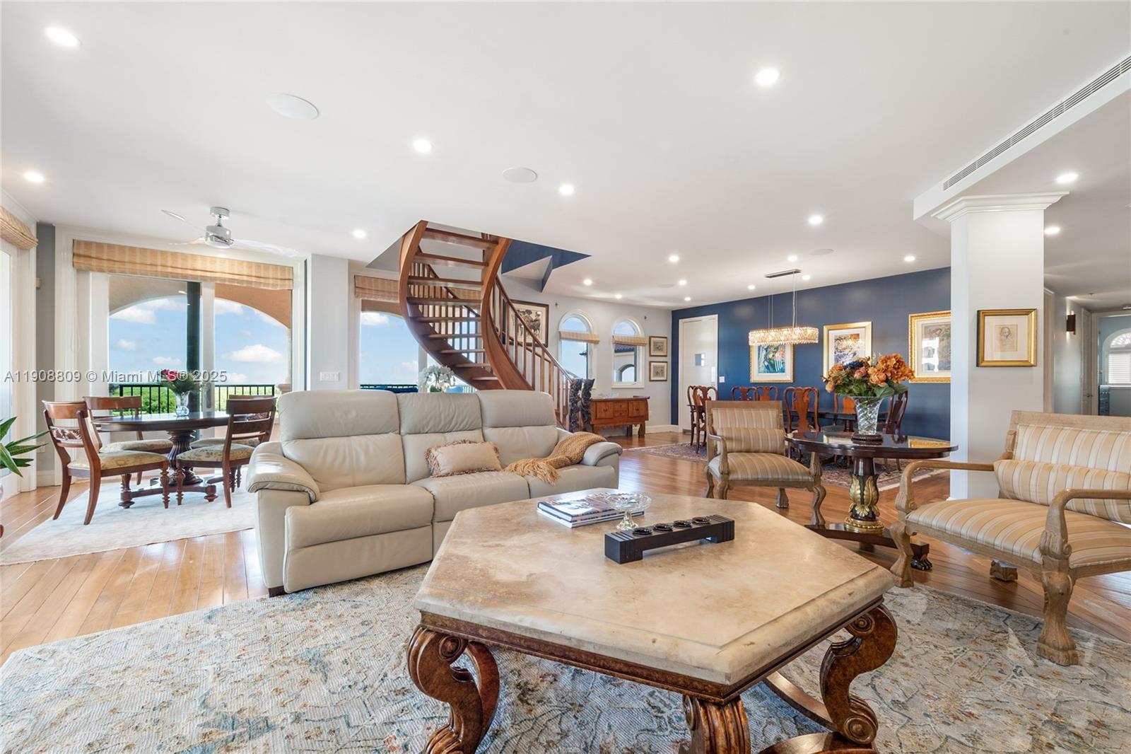 DEERING BAY CONDO I - Residential Lease