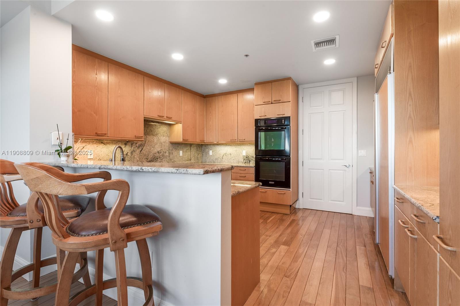 DEERING BAY CONDO I - Residential Lease