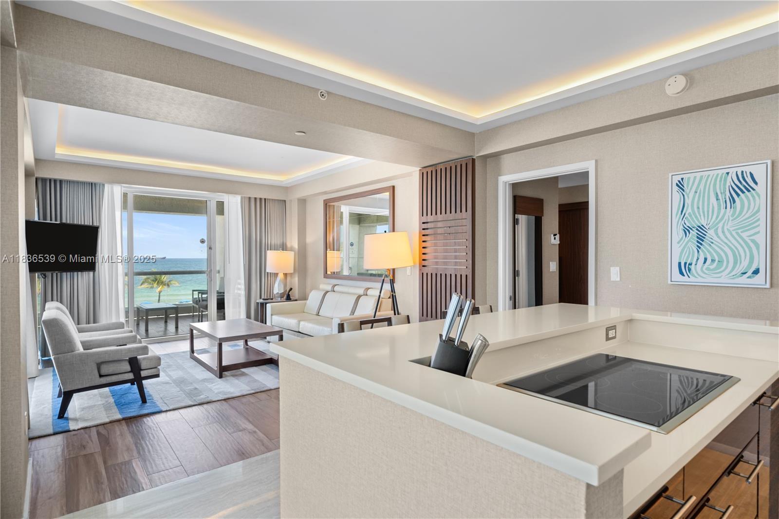 551 FLB CONDOMINIUM RESID - Residential