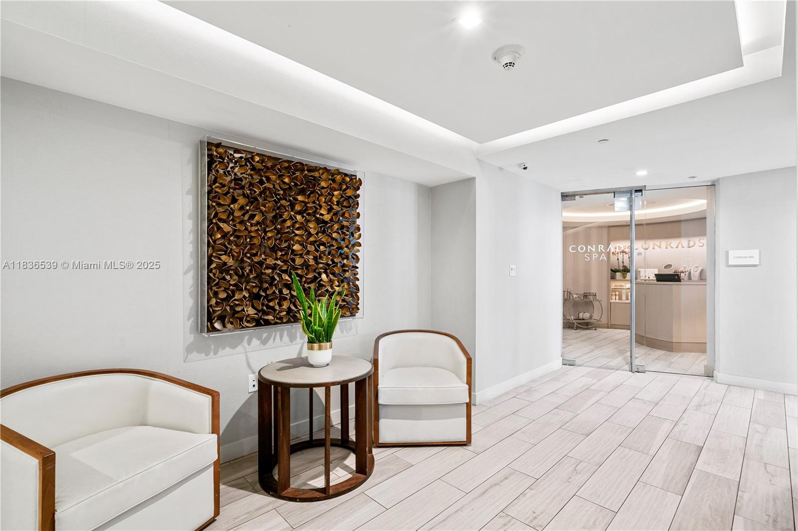 551 FLB CONDOMINIUM RESID - Residential