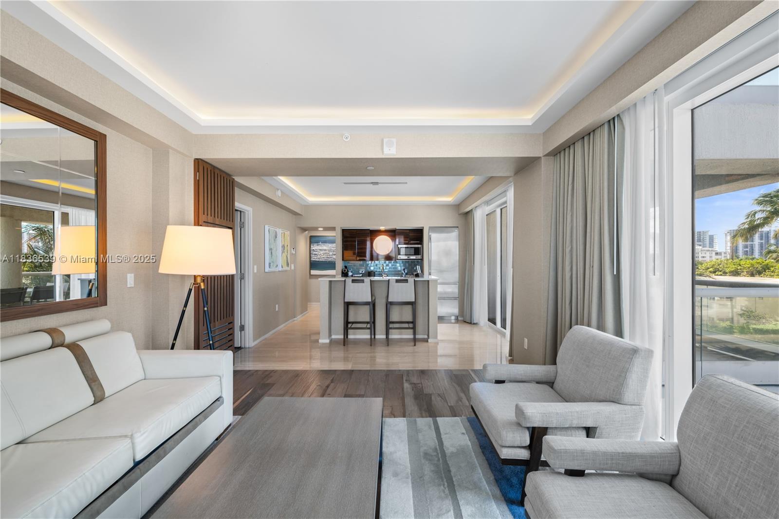 551 FLB CONDOMINIUM RESID - Residential