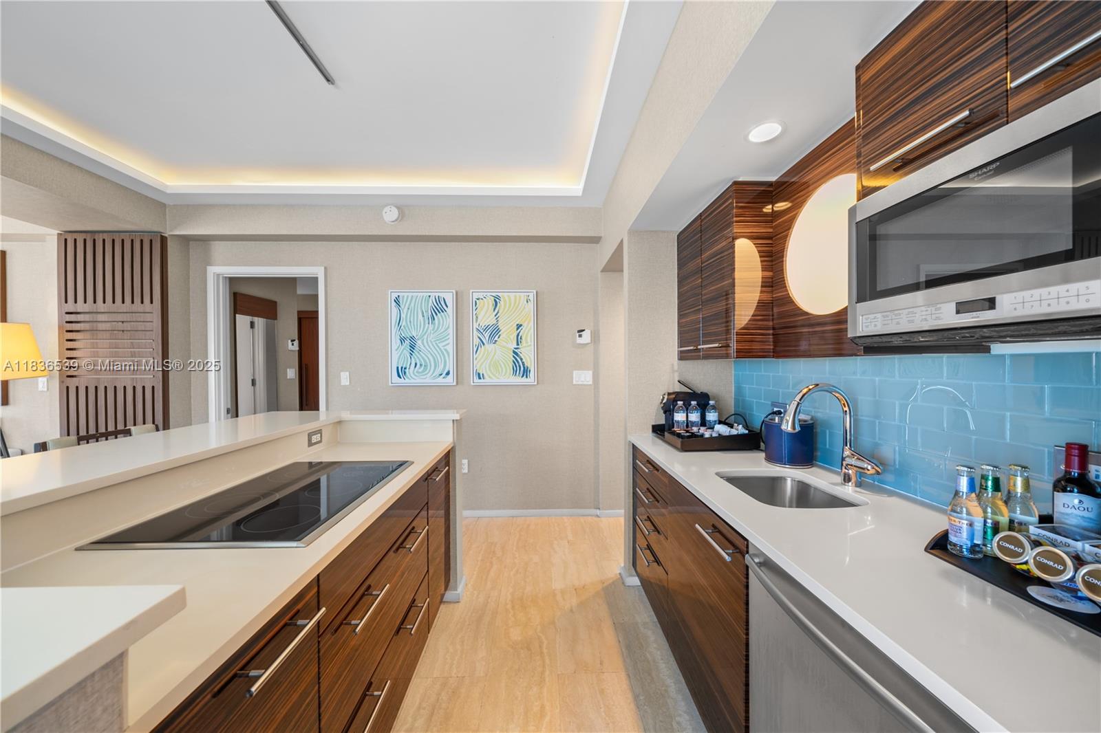 551 FLB CONDOMINIUM RESID - Residential