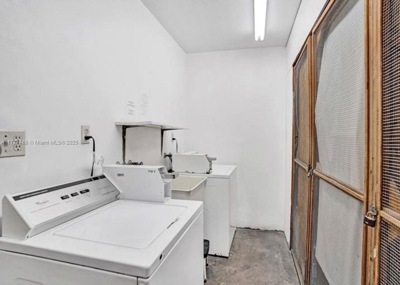 ELDORADO COUNTRY CLUB TOW - Residential