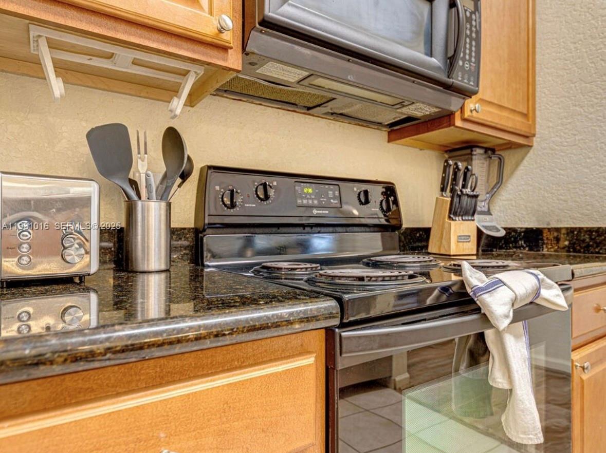 8112 Poinciana Blvd 1401